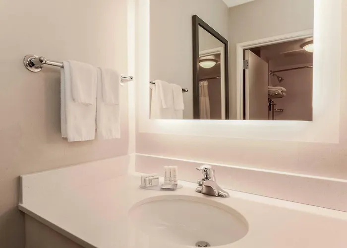 Hotel Springhill By Marriott